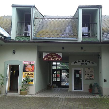 Penzion Marina Pri Slovenskej Restauracii Brezno Exteriör bild