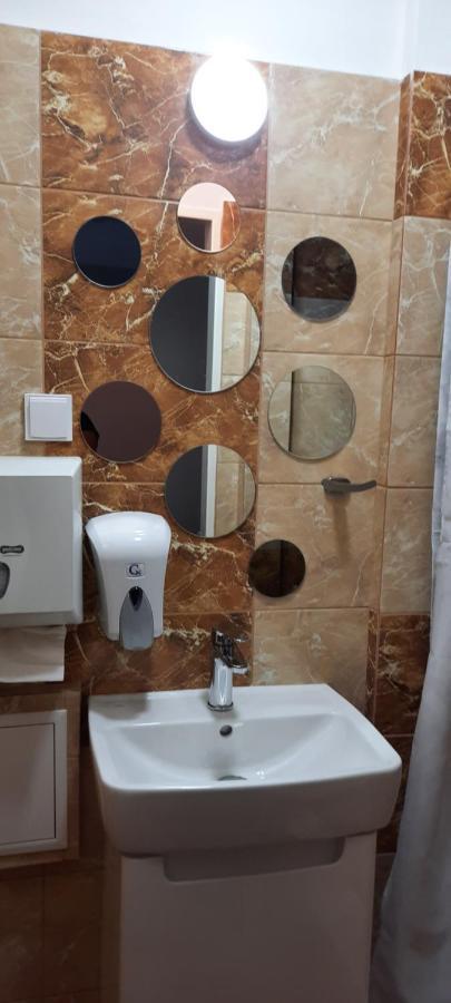 Penzion Marina Pri Slovenskej Restauracii Brezno Exteriör bild